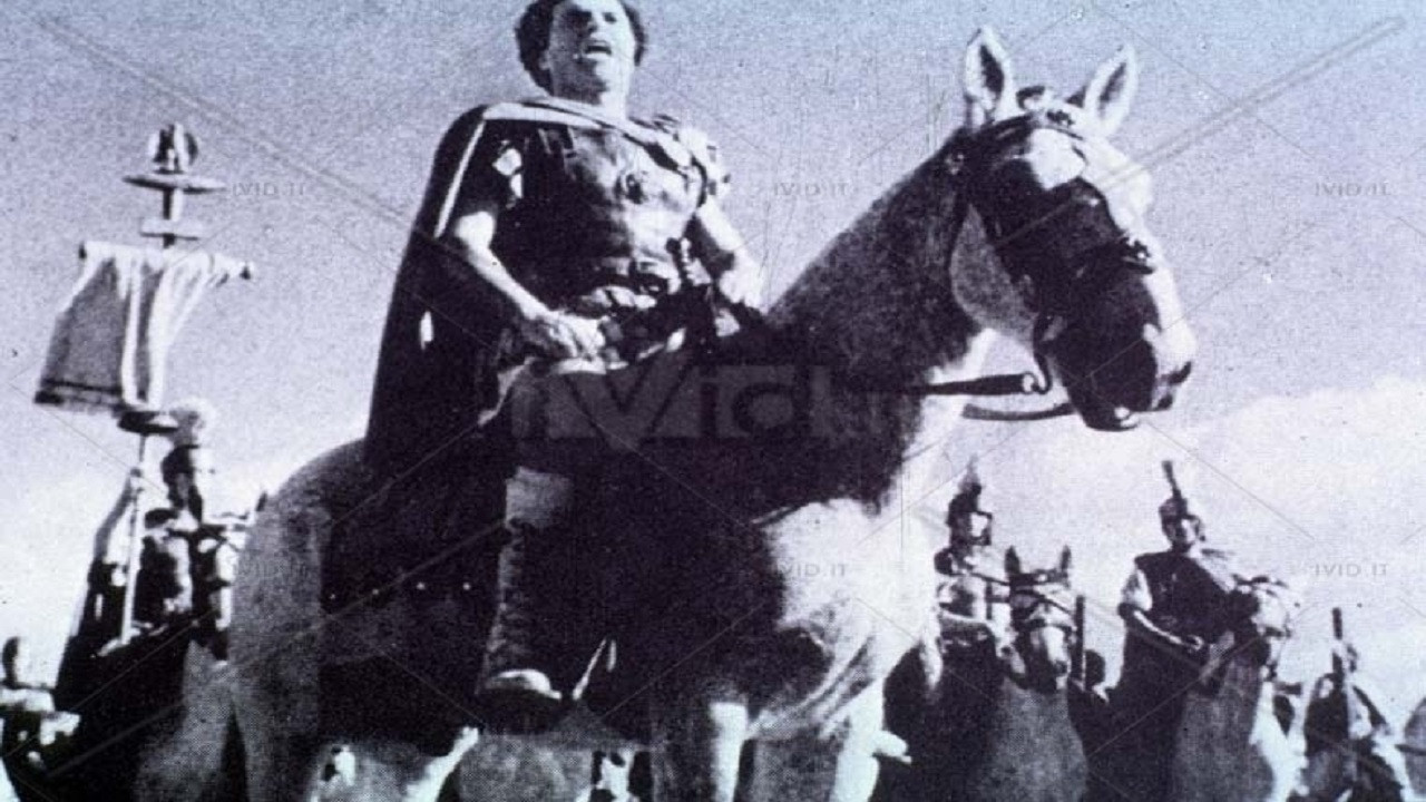 Marrëdhënie me Betty backdrop