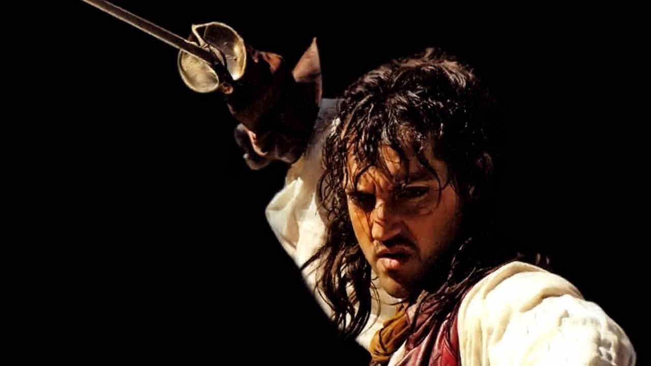 Vëllazëria V: Alumni backdrop