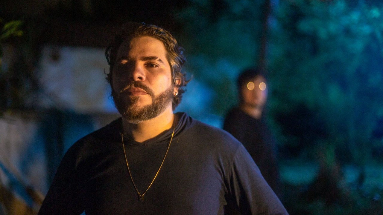 Burrat e Luftës backdrop