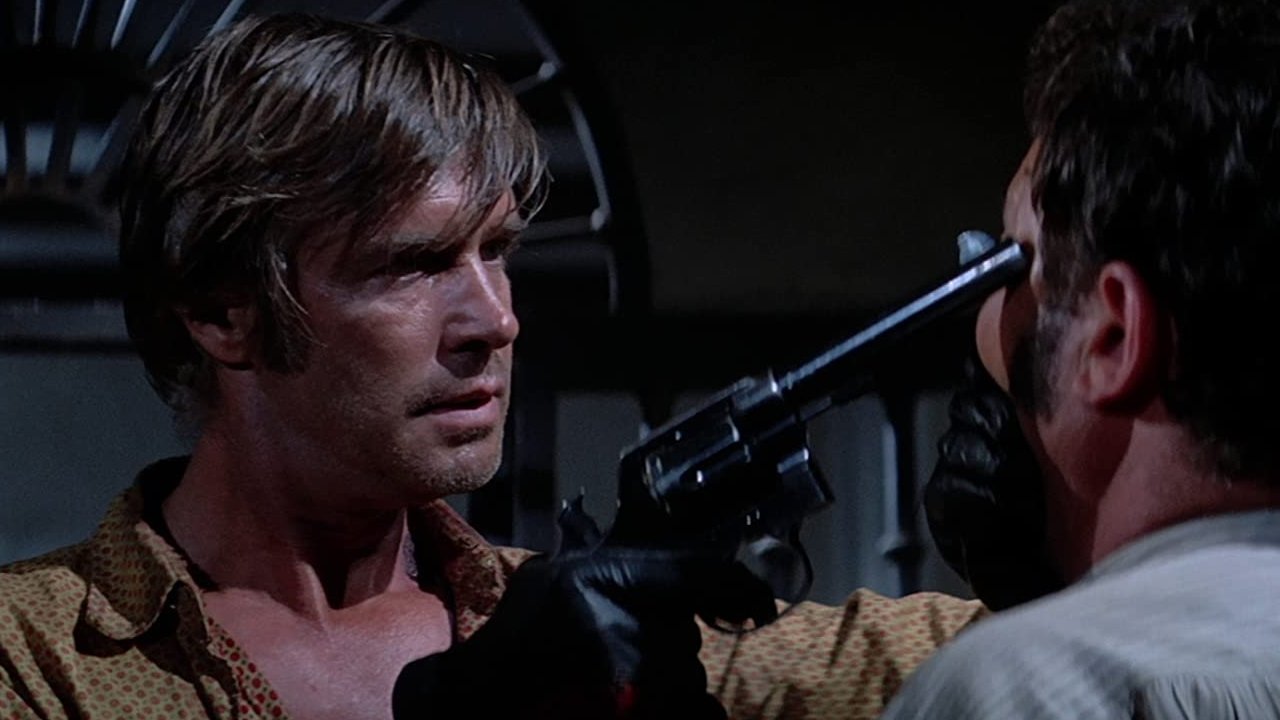 Tre violinistë backdrop