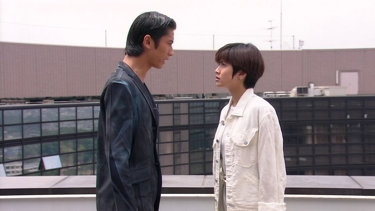 Një nga të Zhdukurit backdrop