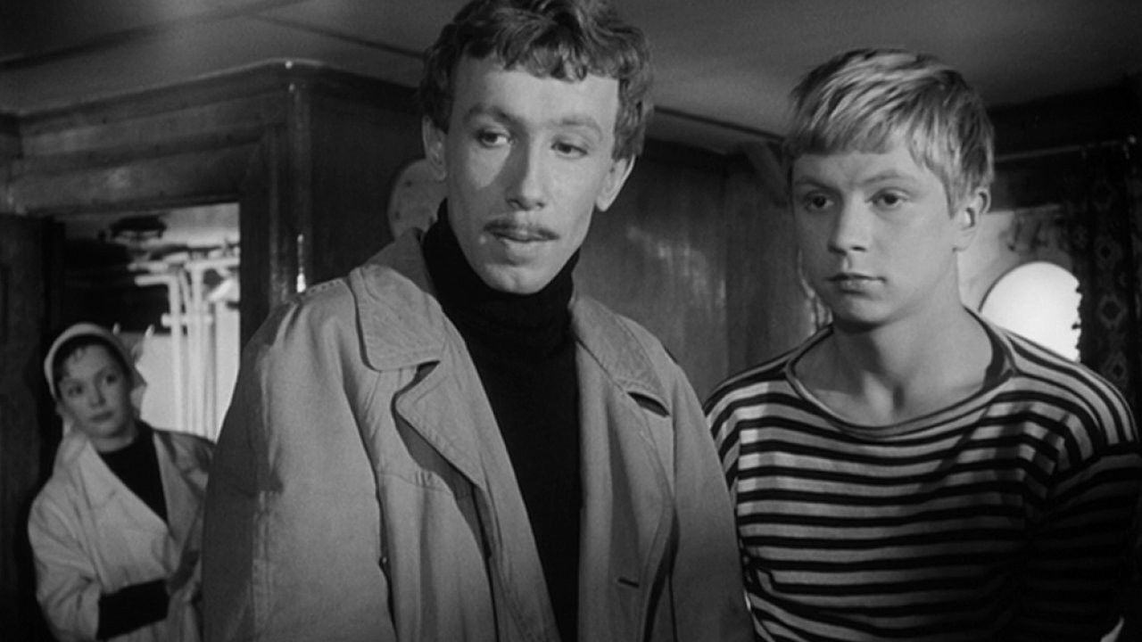 Natet me Théodore backdrop