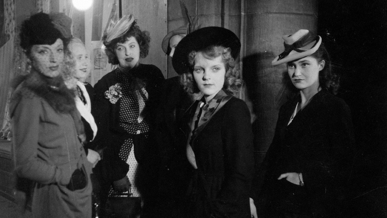 Fëmijëria e Maxim Gorky backdrop