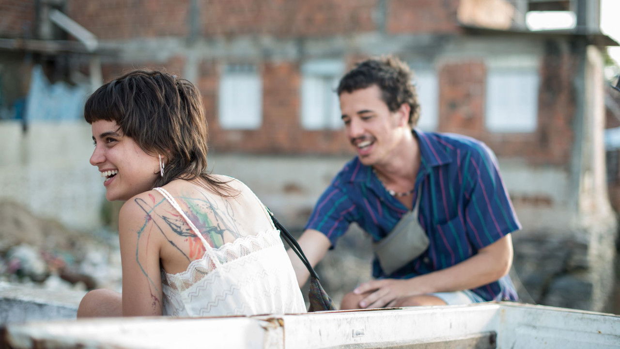 Bharati, njëherë e një kohë në Indi backdrop