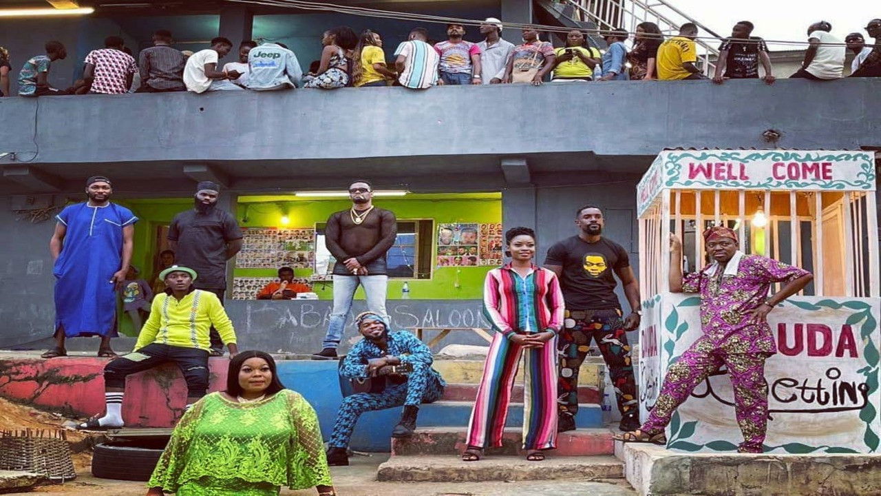 Një Çështje Peshku backdrop