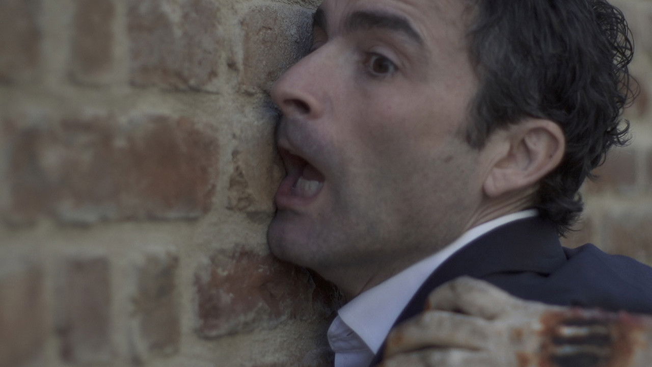 Zonja Lule Hëne backdrop