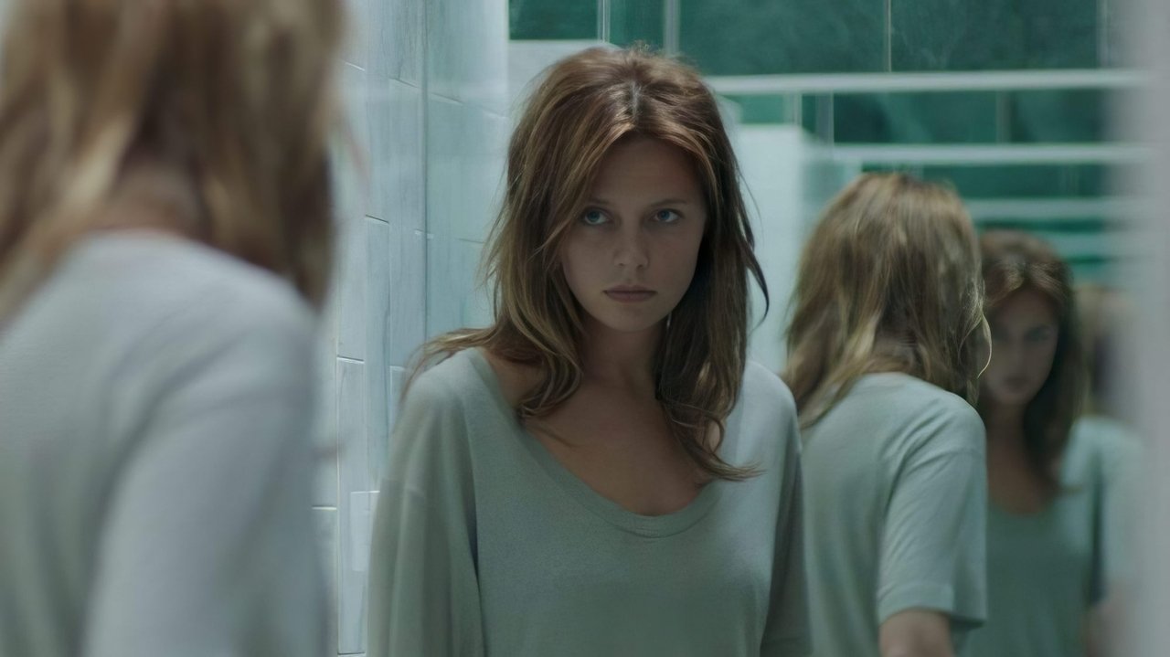 Ella e Mallkuar backdrop