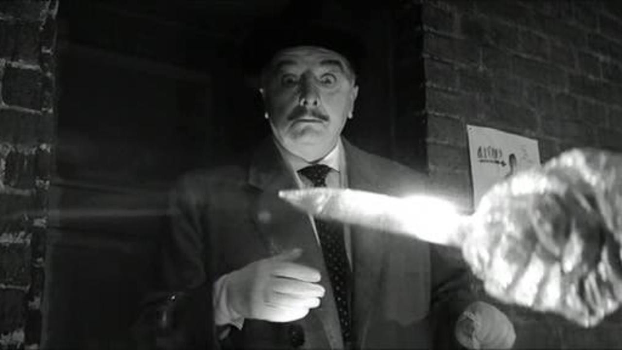 Qendra Historike backdrop