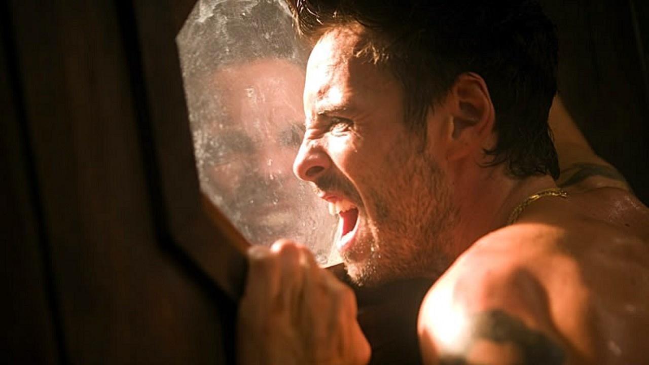 Vajza e egër backdrop