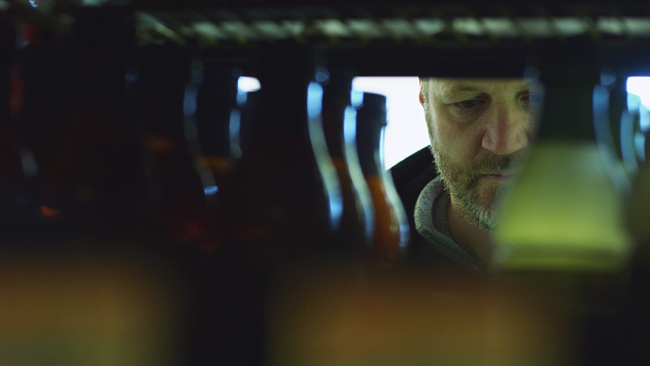 Jolly Little Elves can be translated to Albanian as Elfët e Gëzuar të Vogël backdrop