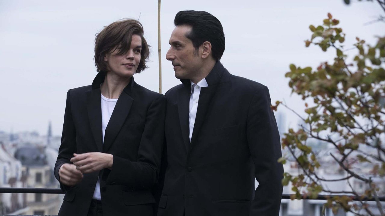 3 Gjilpëra backdrop