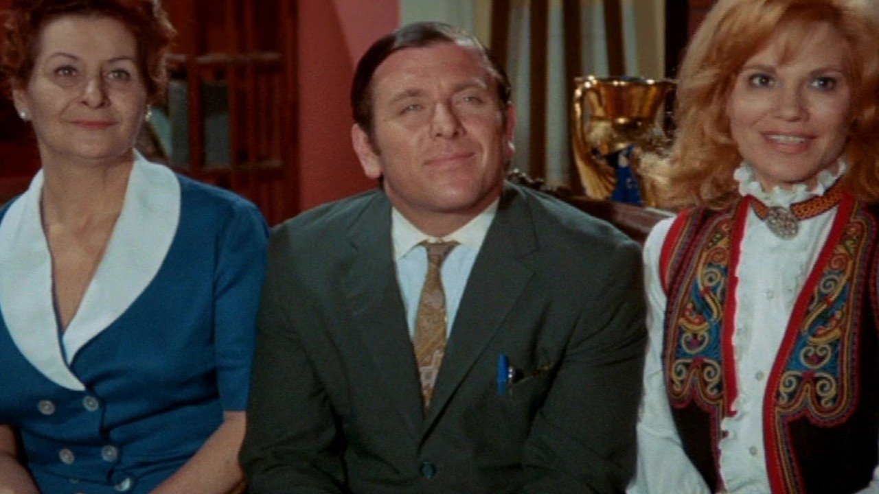 Edhe Ne Jemi Vëllezër backdrop