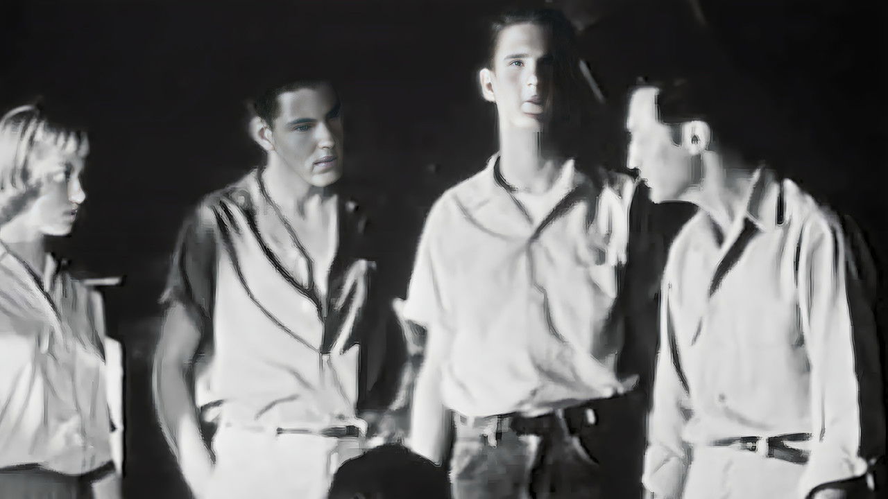 Është Vetëm Bisedë backdrop