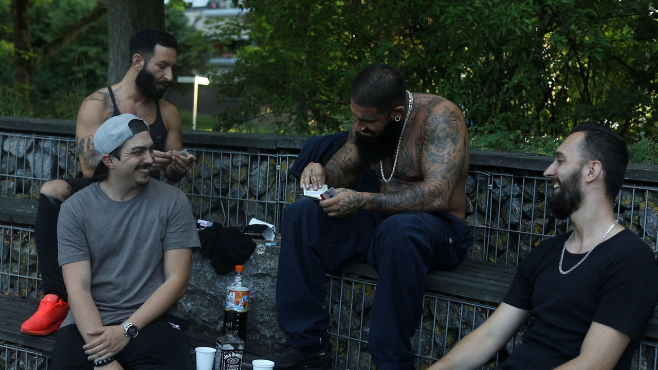 Pierre dhe Djemila backdrop