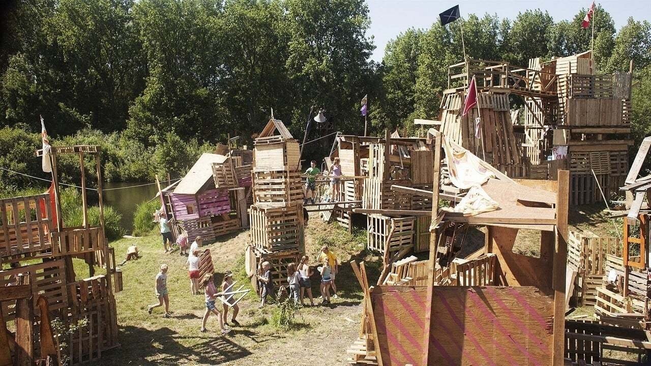 Horror Europa me Mark Gatiss backdrop