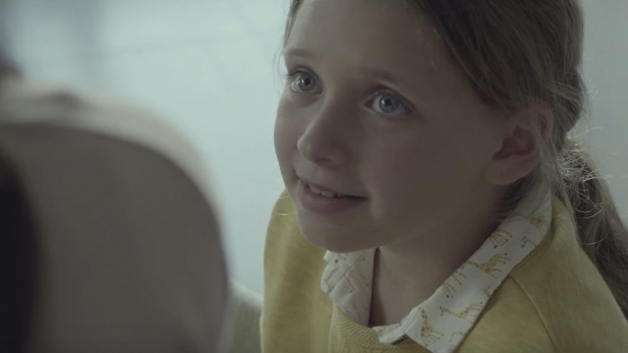 Motrat Binjake të Kiotos backdrop