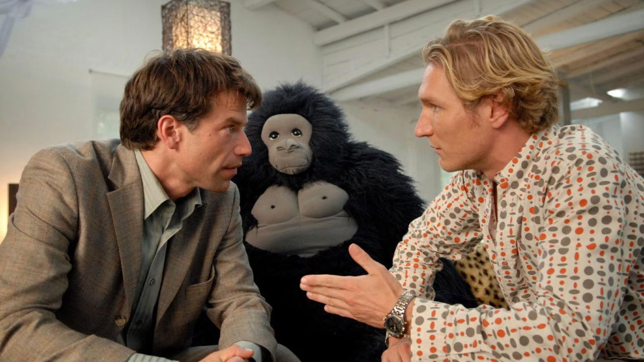 Dy Vëllezër, Motra Ime backdrop