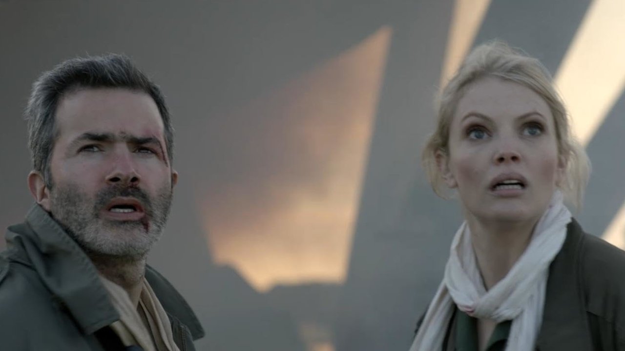 Kjo Burg Ku Jetoj backdrop