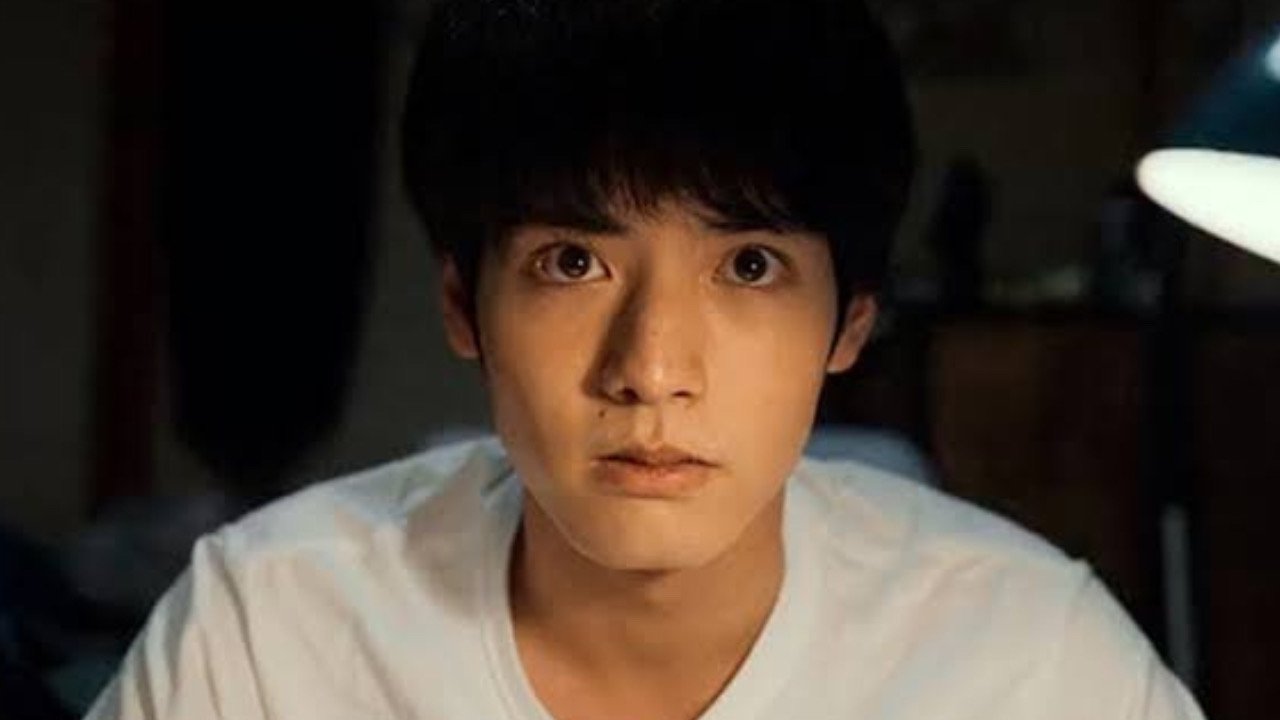 Lugina e Bletëve backdrop