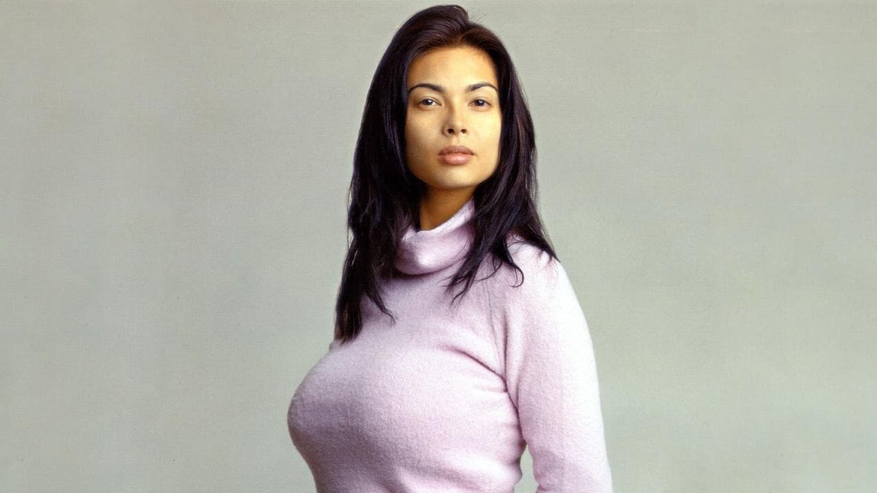 Oh! Qeni Qiellor backdrop