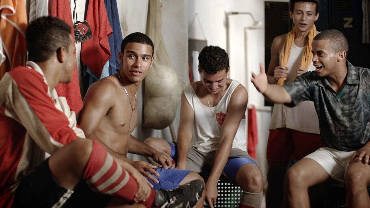 Mbi Tissën backdrop