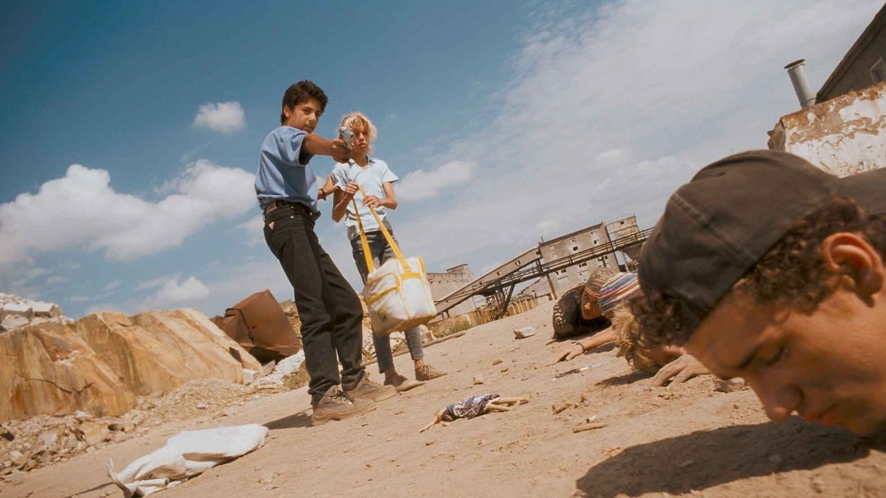 Më Do Njëherë Përsëri backdrop