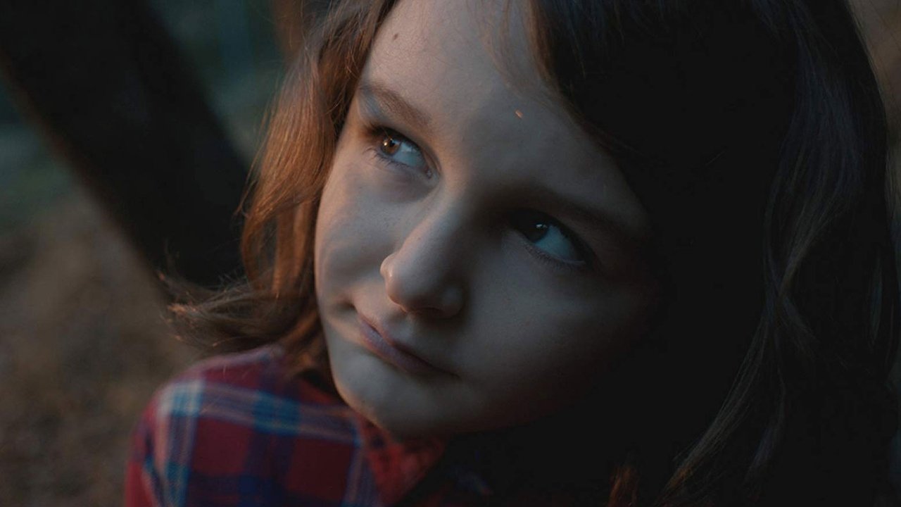 Vajzat në Diell backdrop