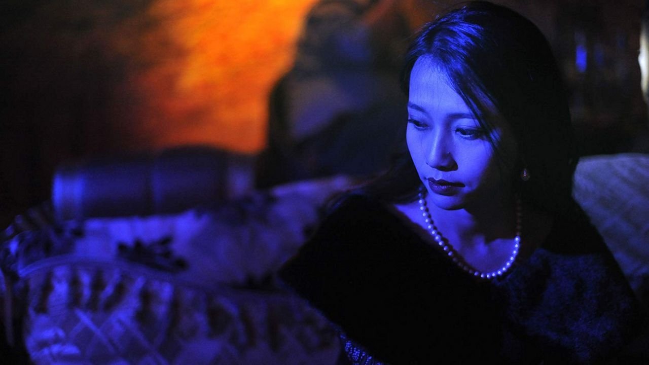 Liqeni i Labirintit backdrop