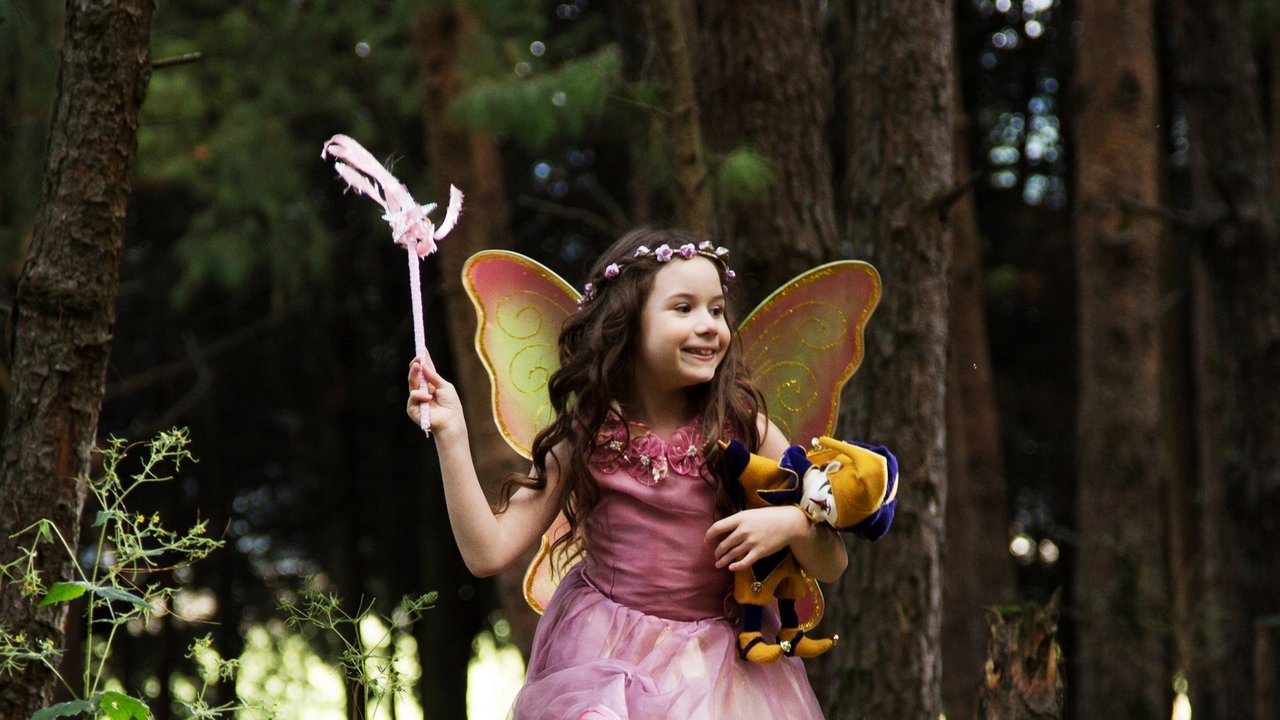 Kapiteni Berlin kundër Hitlerit backdrop