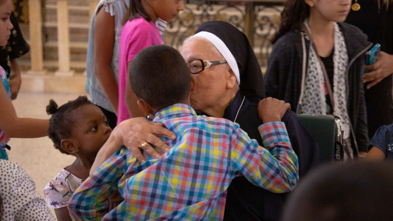 Kirurgu i Ushtrisë backdrop