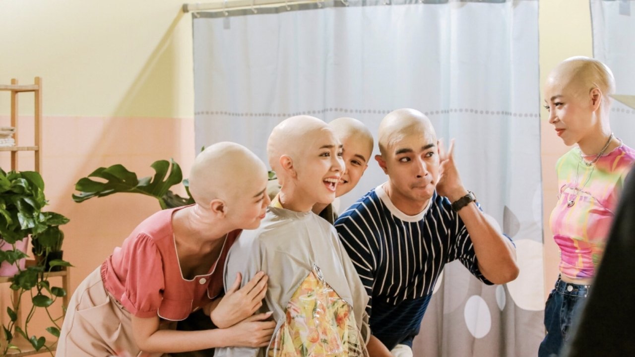 Tracey Ullman: Live dhe e Ekspozuar backdrop