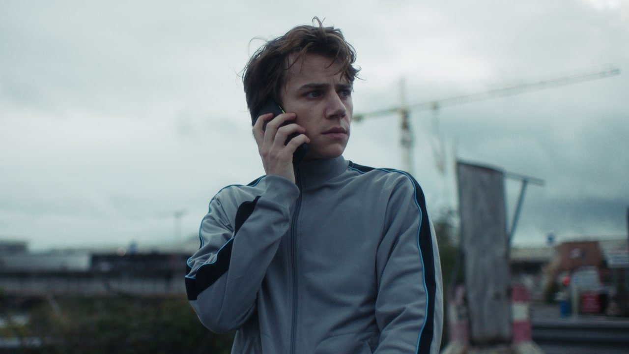 Seksi dhe Qendra backdrop