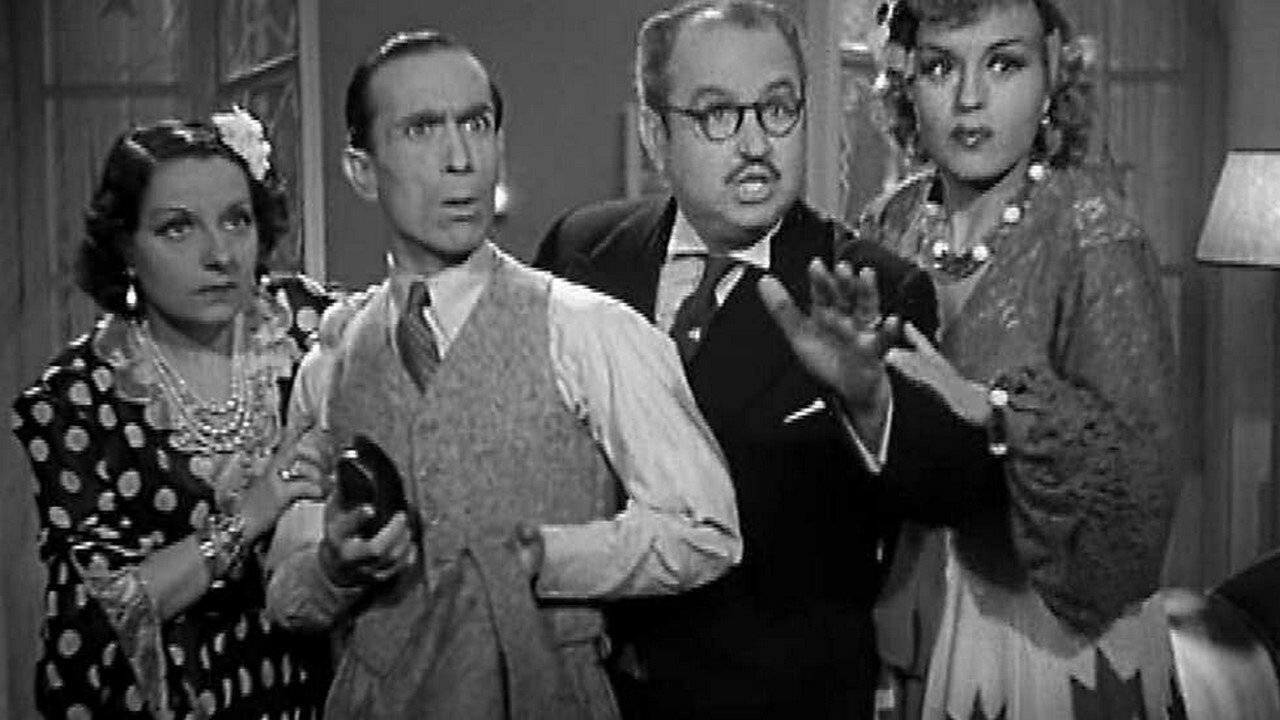 Kthehu te Priscilla Live 2014 backdrop