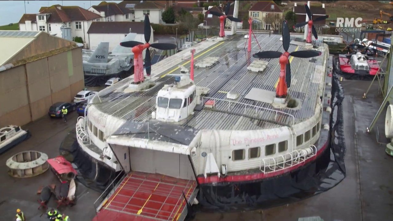 Një Fëmijë i Komunitetit backdrop