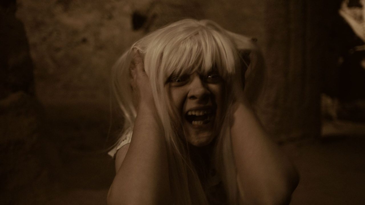 Valët e Padukshme backdrop