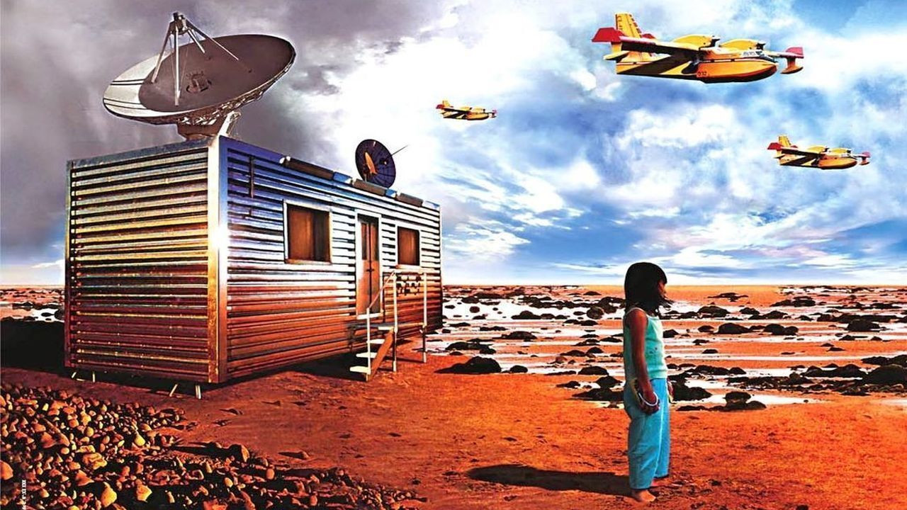 Ngrihu dhe Shkëlqe backdrop