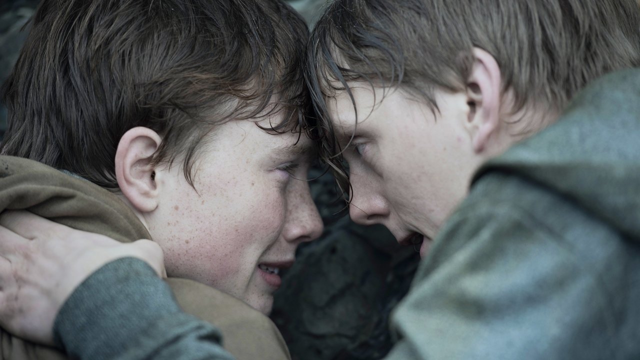 Njeriu i Shtëpisë backdrop