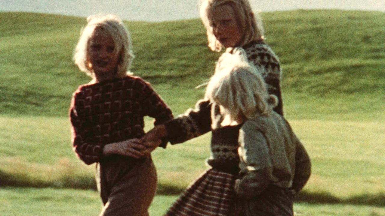 Edurinti Mogudu Pakkinti Pellam backdrop