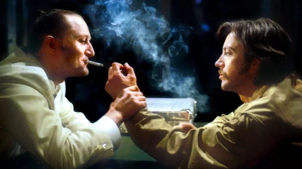 Biskota të Zeza backdrop