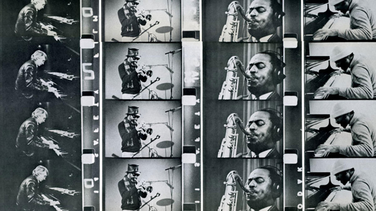 Zemra dhe Lule për Tora-san backdrop