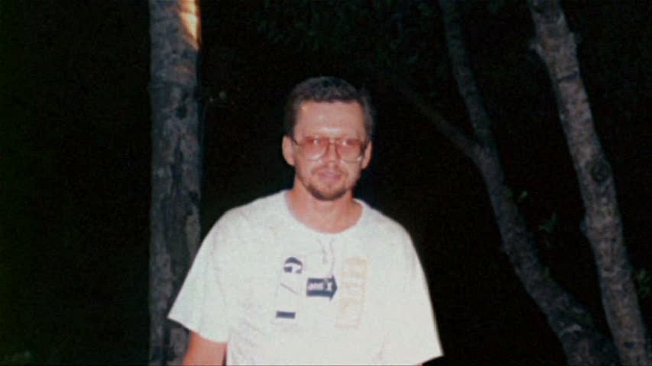 Zakhmi Aurat backdrop