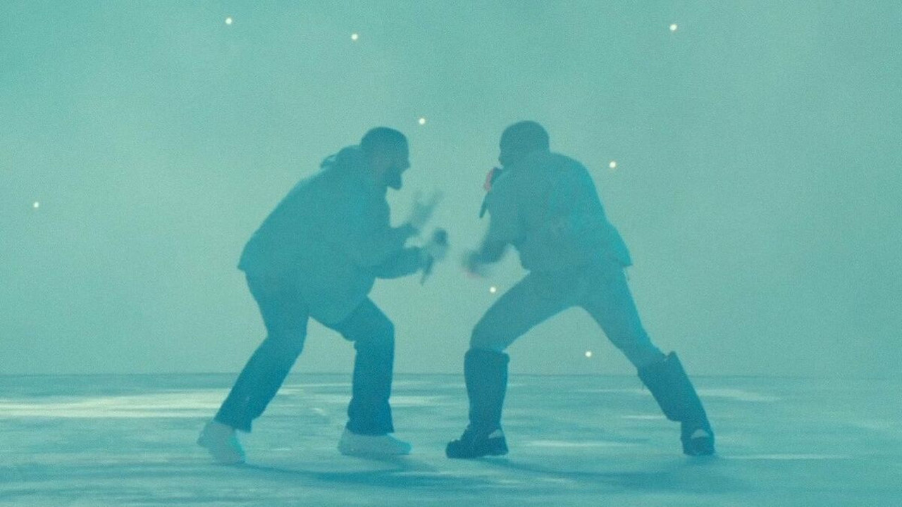 Beteja e Gjakshme në Agim backdrop