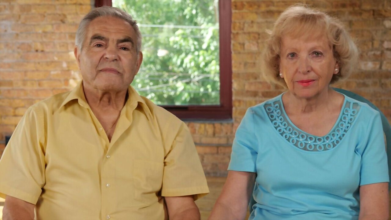 Fytyra në Turmë backdrop