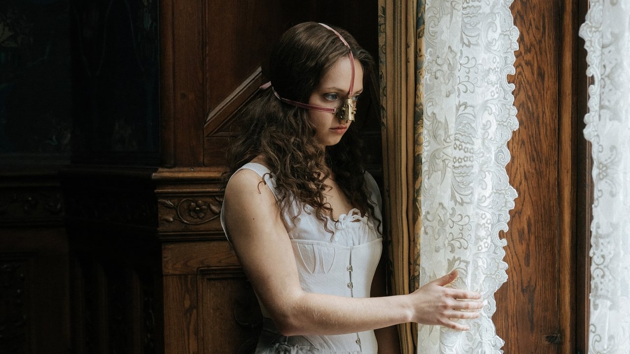 Hilary dhe Jackie backdrop