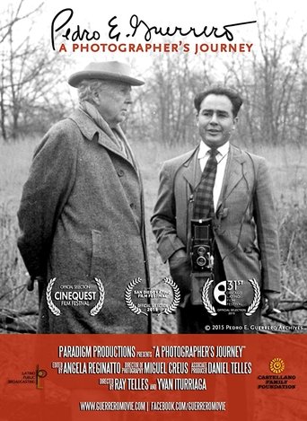 Djali Që La Shtëpinë për të Mësuar për Dridhjet