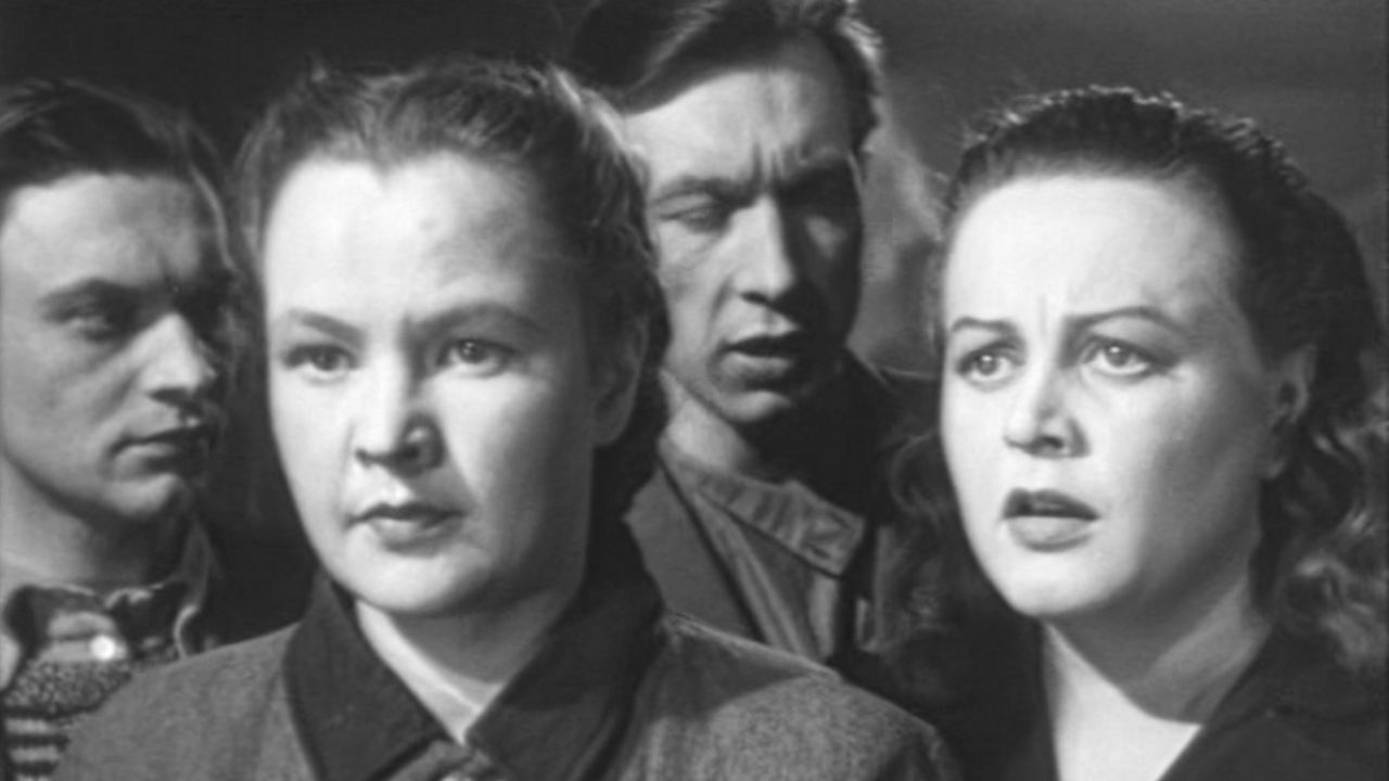 Dieta e İfritit: Cinnia backdrop