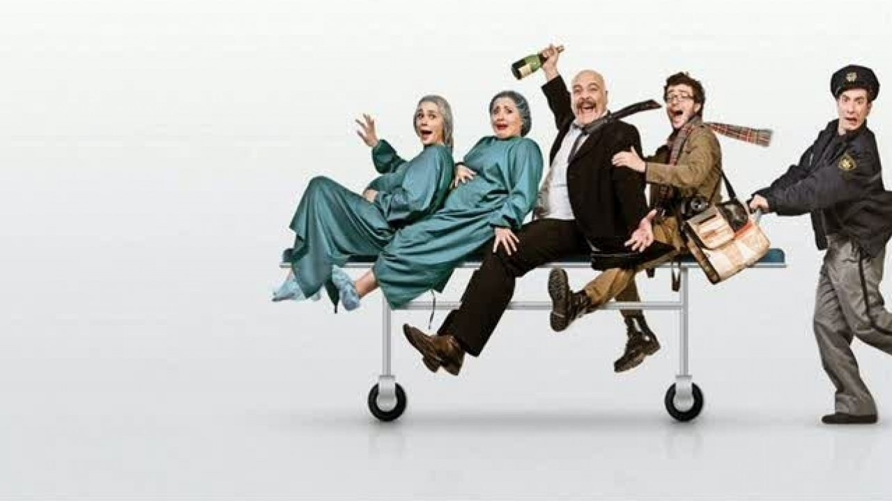 Dhe kokat vazhdojnë të lëvizin backdrop