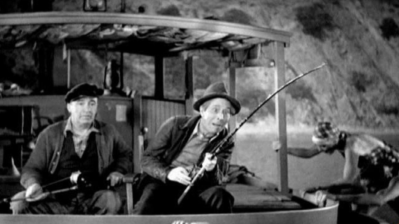 Di Timur Matahari backdrop