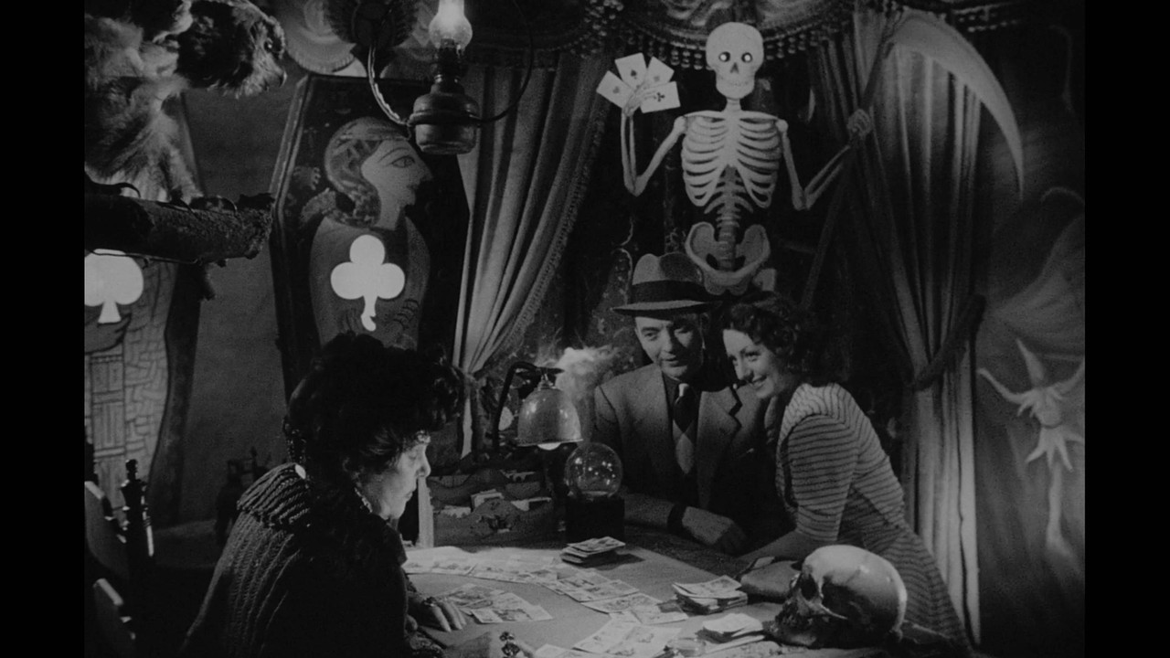 Bebet dhe Mbrojtja backdrop