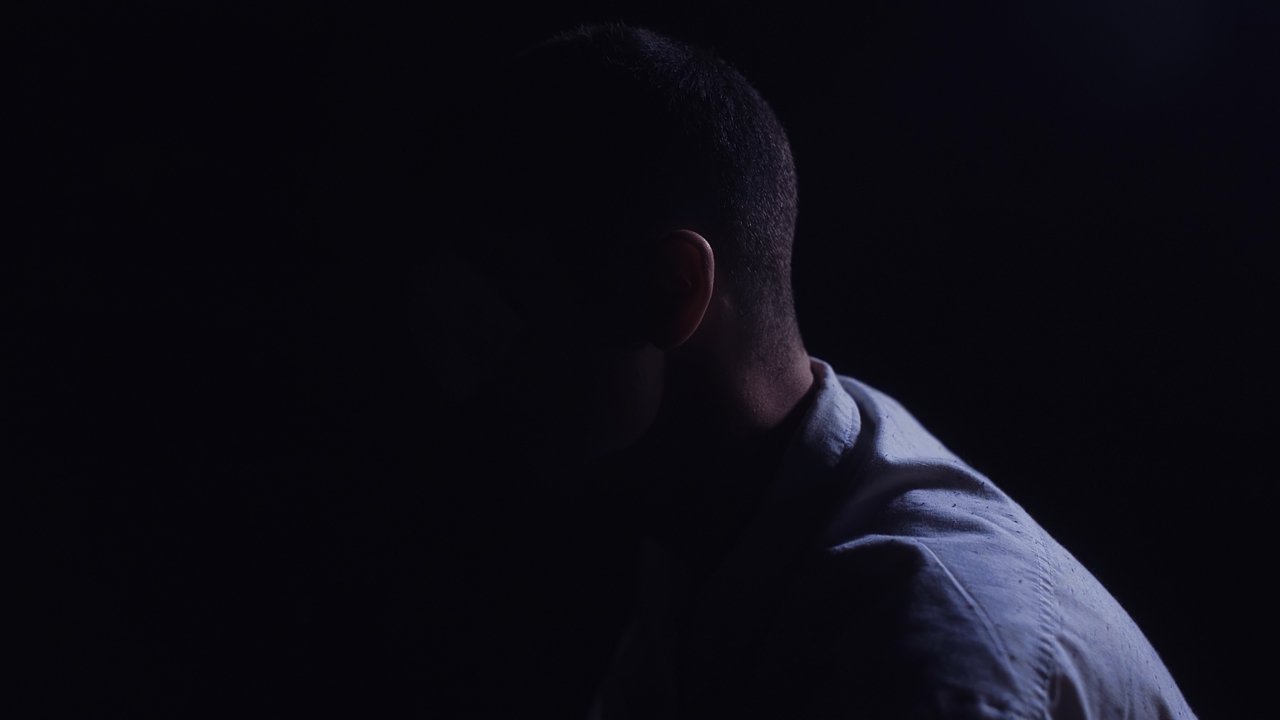 Gratë e Të Dytës së Blu backdrop